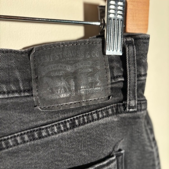 Levi’s Mile High Cropped Wide Leg Jeans - Picture 6 of 9